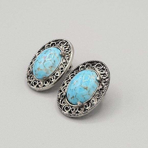Hollycraft Blue Howlite Stone Silver Tone Filigree Accent Clip On Earrings - Picture 2 of 8